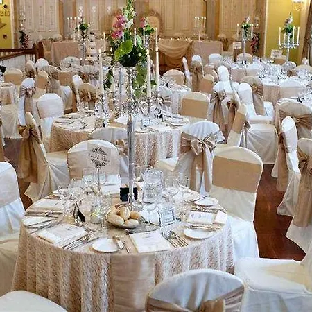 Westenra Arms 3* موناغان