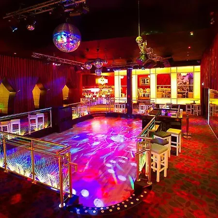 Westenra Arms فندق 3*