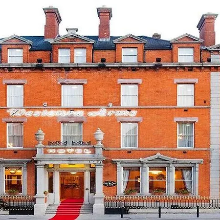 Westenra Arms 3*