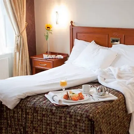 Westenra Arms فندق 3*